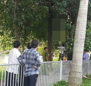 Người đàn ông treo cổ trên cây tại Tân Sơn Nhất - ảnh 1