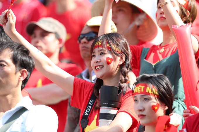 Nhan sắc Việt trên khán đài giải U20 World Cup 2017