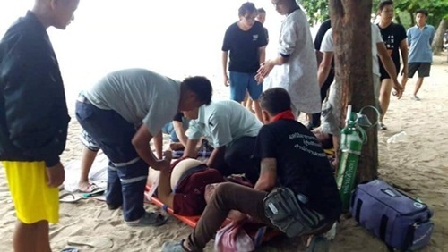 dang hen ho giũa trua náng, cap tinh nhan bi set danh trung hinh anh 2