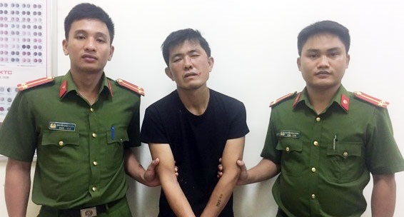 Manh moi lan ra ke giet nguoi buon trau tren doi che hinh anh 2