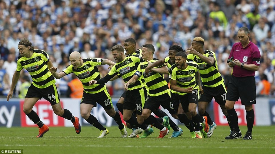 Ngoại hạng Anh, Huddersfield Town, Reading