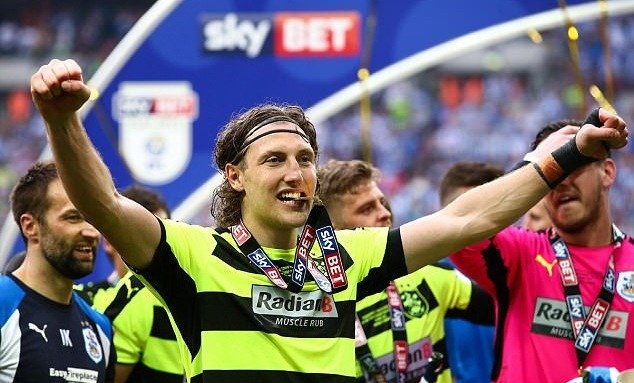 Ngoại hạng Anh, Huddersfield Town, Reading