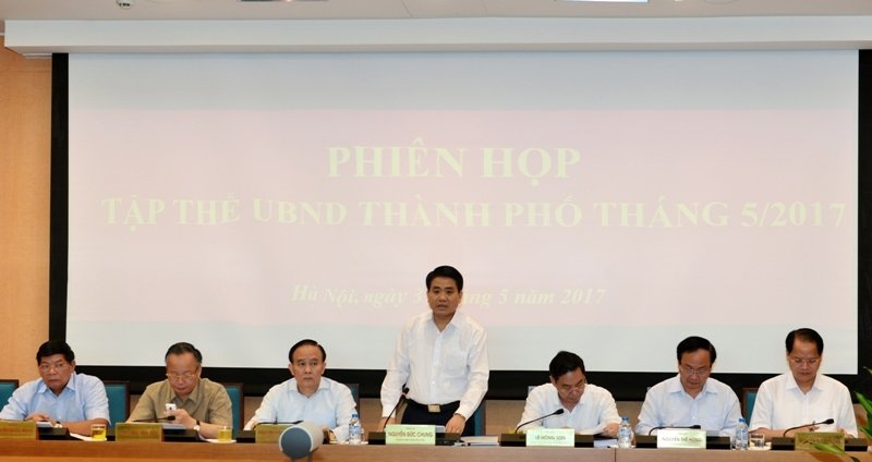 Nguyễn Đức Chung, bán hoa quả, vỉa hè, lấn chiếm vỉa hè, giành lại vỉa hè