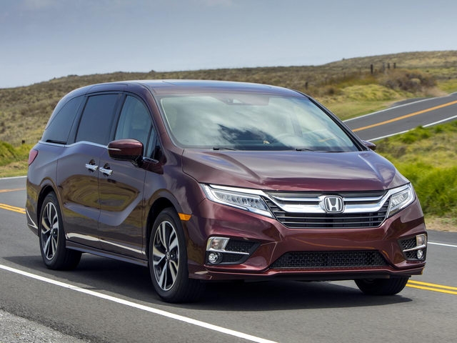 Honda Odyssey 2018 giá 701 triệu đồng phục vụ gia đình - 1