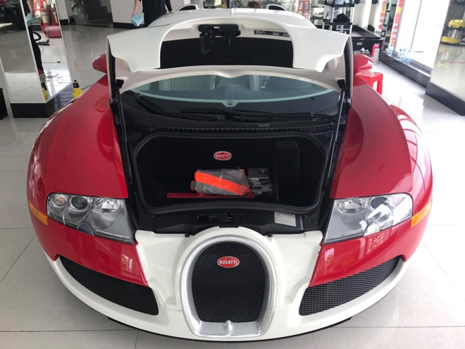 Sieu xe Bugatti Veyron doc nhat Viet Nam gio ra sao? hinh anh 1