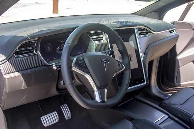 SUV điện Tesla Model X P100D độc nhất Việt Nam được cho đi đăng kiểm - Ảnh 7.