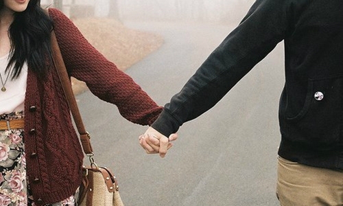 Có nên nói bí mật động trời của vợ sắp cưới bạn thân