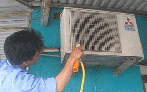 Cục nóng cần được lắp cách tường ít nhất 30cm
