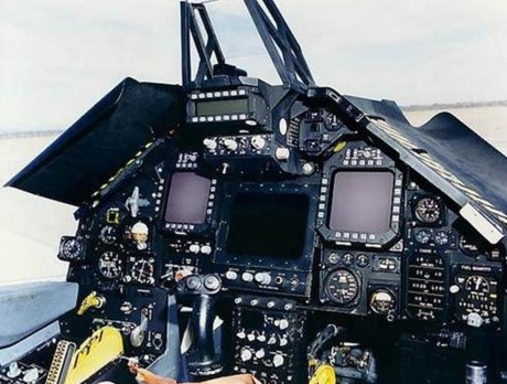 F-117A My - Chim ung dem tang hinh 'bong ma' dang so tren bau troi - Anh 2