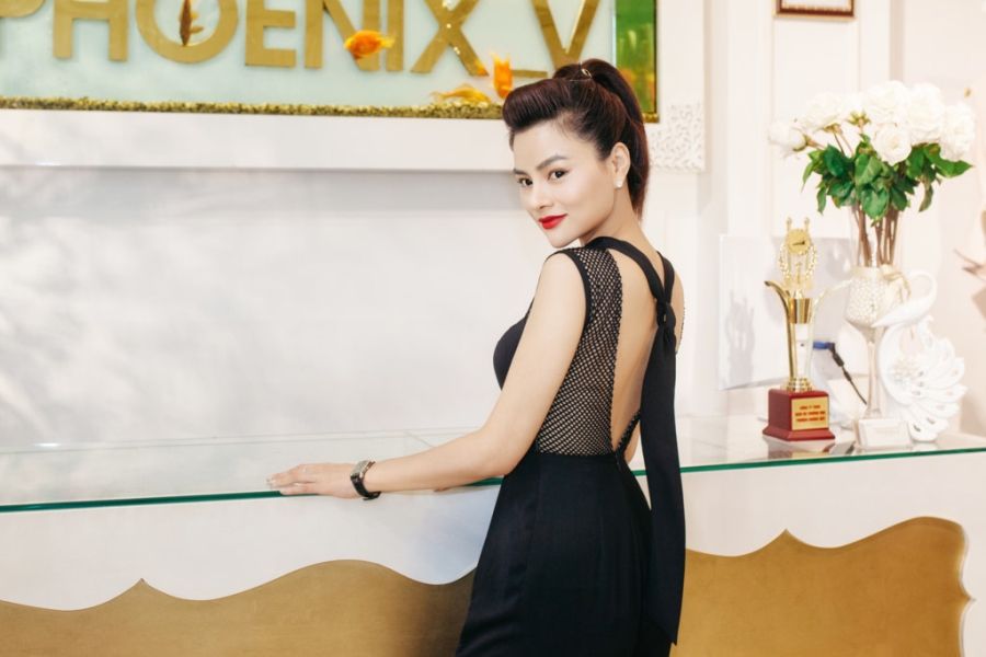Cuu sieu mau Vu Thu Phuong chia se ve cai gia dat khi bo showbiz hinh anh 1