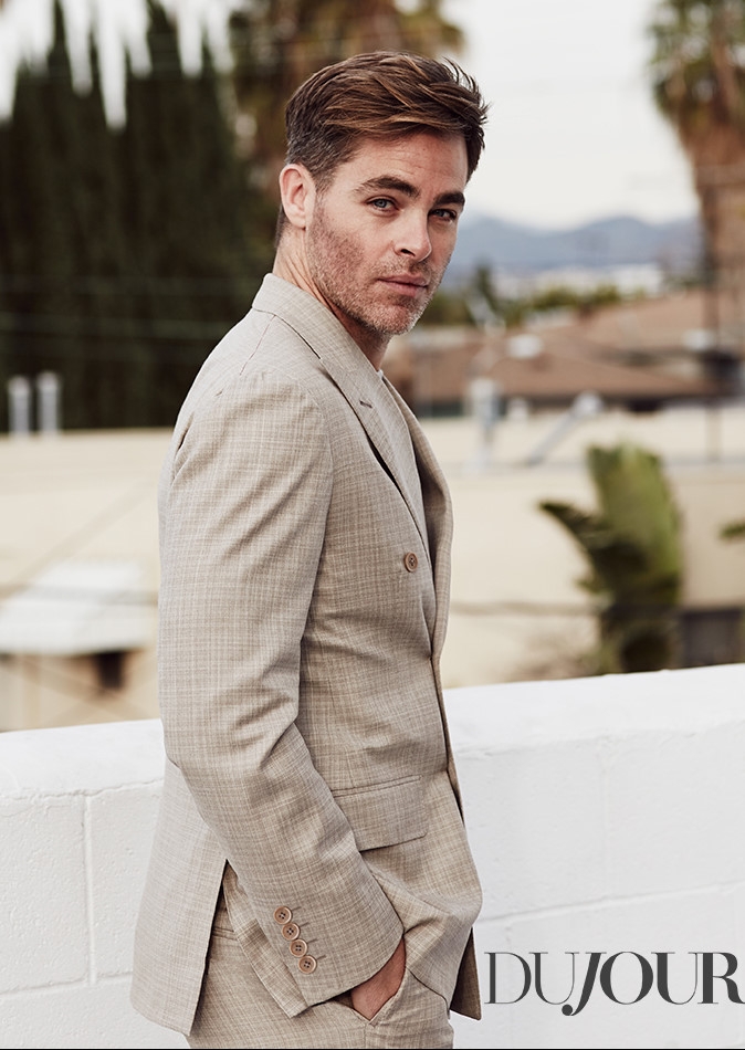 Chris Pine, nguoi dan ong khien trai tim 'Wonder Woman' tan chay hinh anh 15
