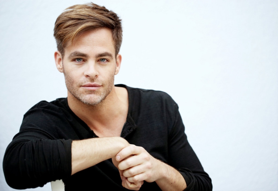 Chris Pine, nguoi dan ong khien trai tim 'Wonder Woman' tan chay hinh anh 17