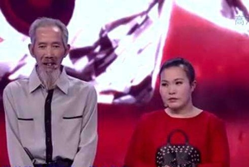 co gai lay chong bang tuoi ong minh va cau chuyen cam dong hinh anh 1