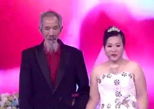 co gai lay chong bang tuoi ong minh va cau chuyen cam dong hinh anh 4
