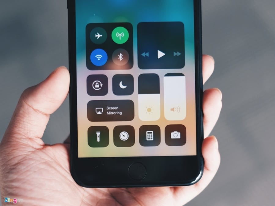 Dung thu iOS 11 tren iPhone 7 Plus o VN hinh anh 4
