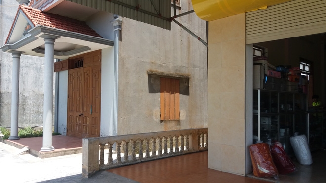 Giọt nước mắt của người vợ bị chồng xích cổ, nhốt trong nhà - Ảnh 5.