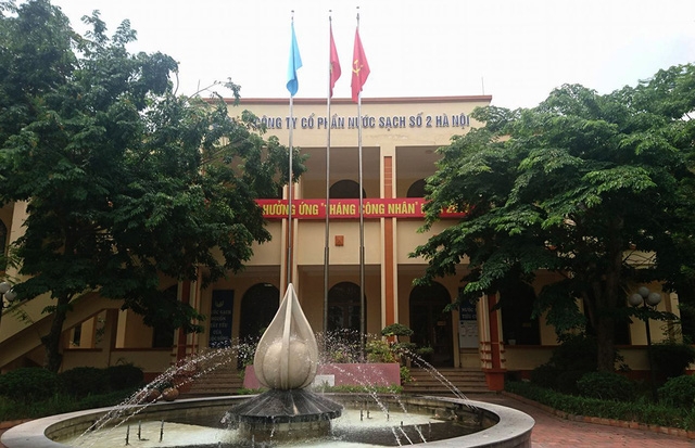 Sáng nay (6/6), phóng viên đã đến Công ty Cổ phần nước sạch số 2 Hà Nội để tìm hiểu, nhưng lãnh đạo công ty bận, hẹn trả lời sau.