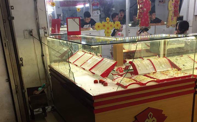 Một nghi can cướp tiệm vàng ở Đà Nẵng là sinh viên đại học