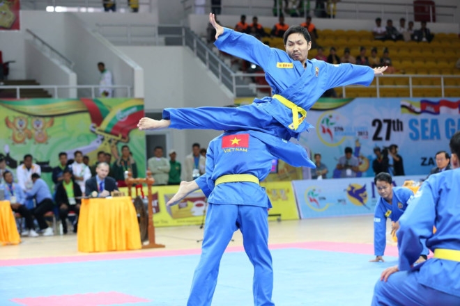 Nam Phan - nguoi tien phong mang vo Viet den UFC hinh anh 2