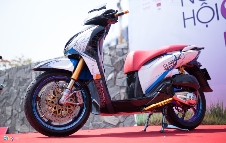 Honda SH do do choi hang hieu cua biker Sai Gon hinh anh 2