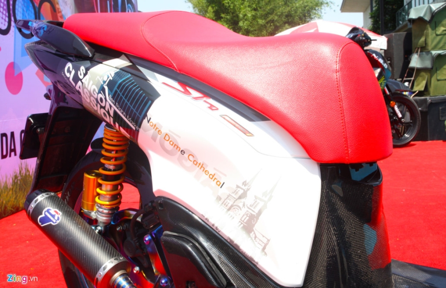 Honda SH do do choi hang hieu cua biker Sai Gon hinh anh 3