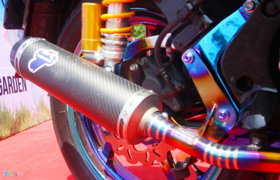 Honda SH do do choi hang hieu cua biker Sai Gon hinh anh 7