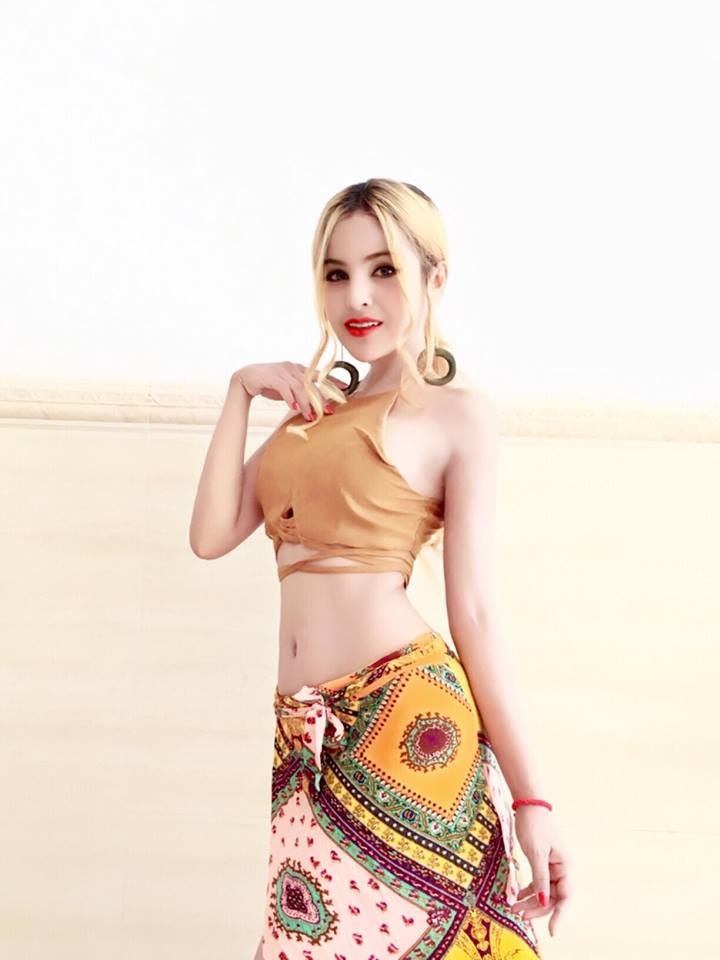 nu dien vien bi cam dien vi qua sexy dang song the nao sau an phat gay tranh cai? hinh anh 5