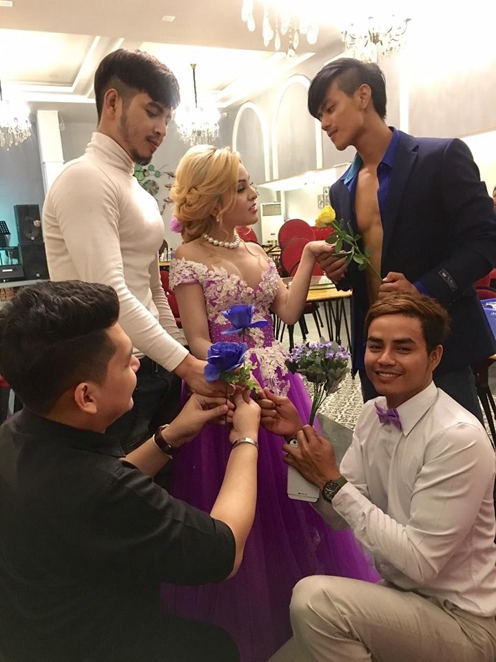 nu dien vien bi cam dien vi qua sexy dang song the nao sau an phat gay tranh cai? hinh anh 6