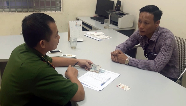 Phạm Anh Đức tại Công an phường Thành Công.