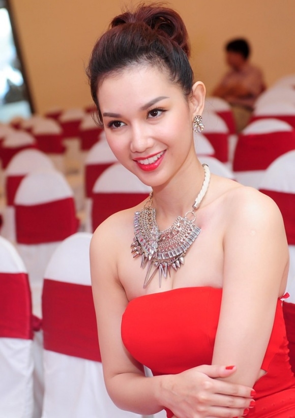 quỳnh chi, mc quỳnh chi, mc quỳnh chi thẩm mỹ, sao việt