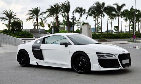 sieu-xe-do-audi-r8-doi-2008-gia-hon-3-ty-tai-viet-nam