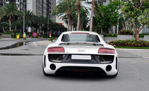 sieu-xe-do-audi-r8-doi-2008-rao-ban-hon-3-ty-dong-3