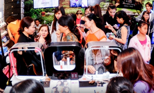 moi-nam-mot-nguoi-viet-chi-trung-binh-500000-dong-mua-my-phm