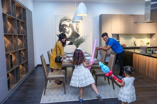 Cuộc sống trái ngược nhau của dàn diễn viên phim Người phán xử - Ảnh 15.