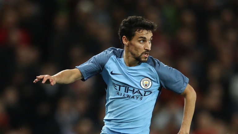 Ibra va nhung ngoi sao mat viec tai Premier League he nay hinh anh 6