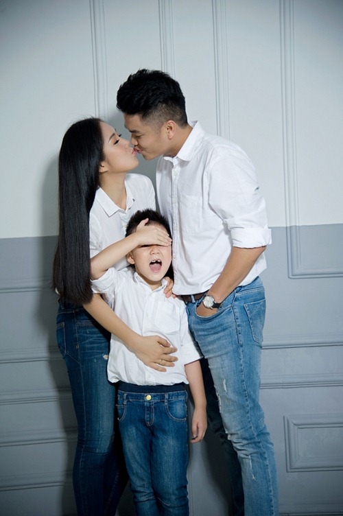 le phuong khoe anh tinh cu, tinh moi than thiet ben nhau - 6