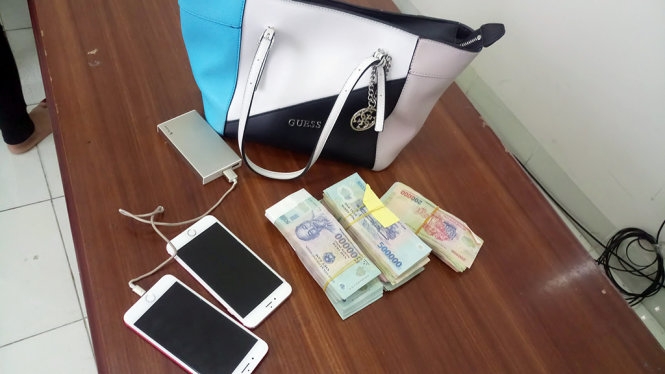 ​Bỏ lại túi xách, tên cướp mới ra tù vẫn không thoát được 
