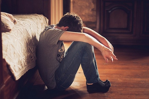 chang trai 29 tuoi muon tu tu vi ban gai doi chia tay hinh anh 1