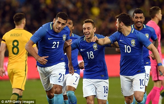 Diego Souza (số 21) đã đóng góp cú đúp cho Brazil ở trận đấu này