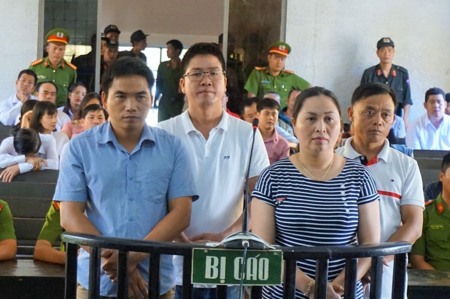 chiem doat tien cua hon 500 nguoi, 4 giam doc mb24 lanh an hinh anh 1