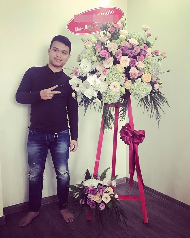 Hồ hởi đứng xem thợ khoan tường lắp rèm chống nắng, chủ nhà té xỉu khi biết... thợ vào nhầm nhà - Ảnh 4.