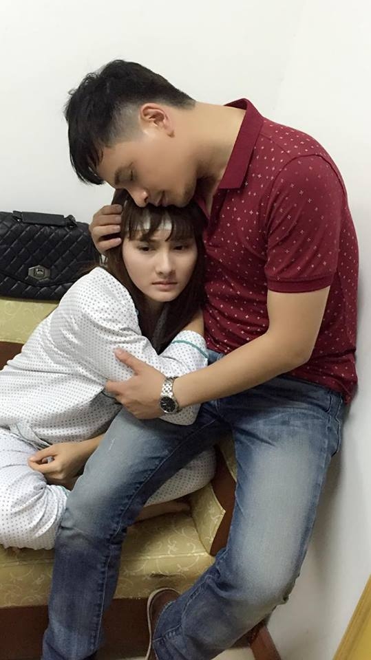 Chồng Trang bất ngờ ôm ấp nàng dâu Minh Vân: Chuyện gì đang xảy ra? - Ảnh 3.