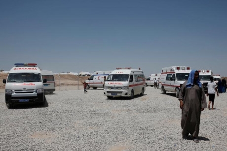 Chum anh: Hon 300 nguoi ti nan bi ngo doc thuc pham o Mosul (Iraq) - Anh 9