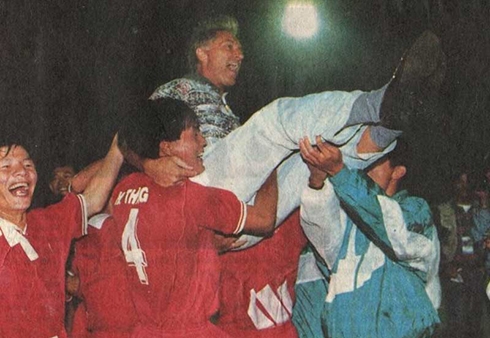 tuyen-viet-nam-tuong-nho-weigang-truoc-tran-jordan-1