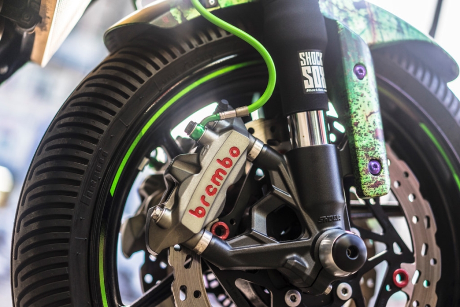 Kawasaki Z1000 do tem ri set xanh reu doc dao o Sai Gon hinh anh 12