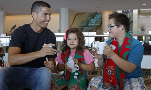 ronaldo-luong-tam-toi-trong-sach