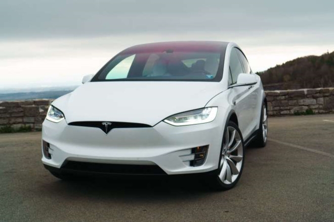 Tesla Model X duoc danh gia la SUV an toan nhat hinh anh 1