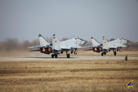 Tiem kich the cho MiG-31 la may bay tang hinh 