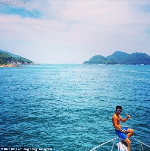 con nha giau hong kong khoe anh song xa hoa, sang chanh hinh anh 14