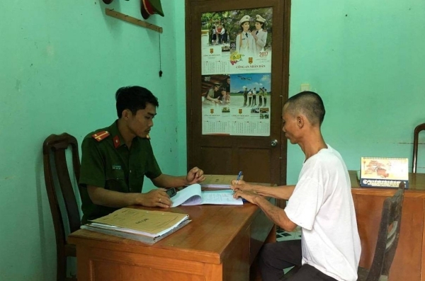  Hai anh em rể cùng xâm hại tình dục bé gái bị động kinh